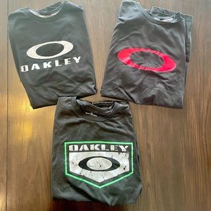 3 large Oakley Men’s T-shirts
